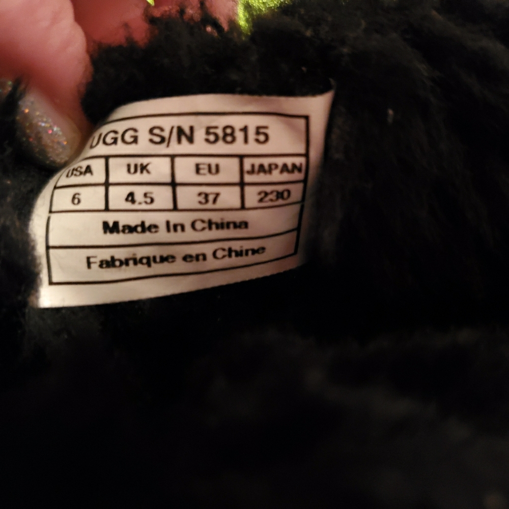UGG BOOTS